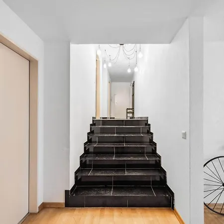 140 Sqm - Dream Flat In Old Town - Trade Fair + Arena Apartment *